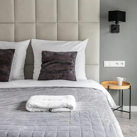 P&o Mennica Vi Apartman