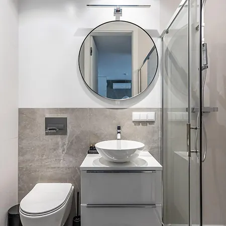 P&o Mennica Vi Apartmán *