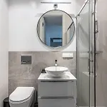 P&o Mennica Vi Apartman *